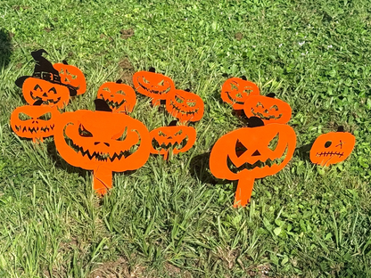 Pumpkin yard stakes