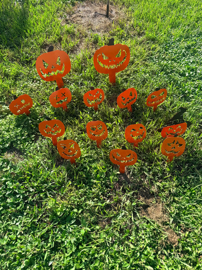 Pumpkin yard stakes
